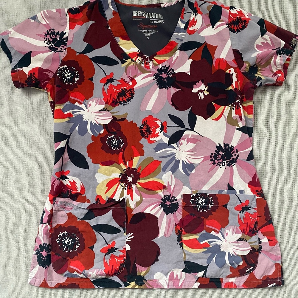 Grey’s Anatomy Printed Scrub Top